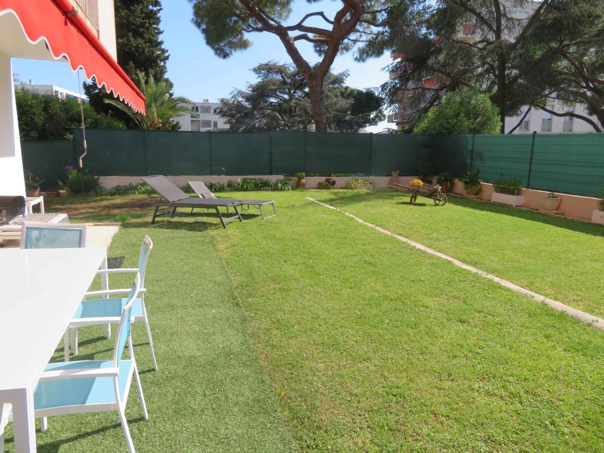 Superbe Rez De Jardin Dans Residence Au Calme 尼斯 外观 照片